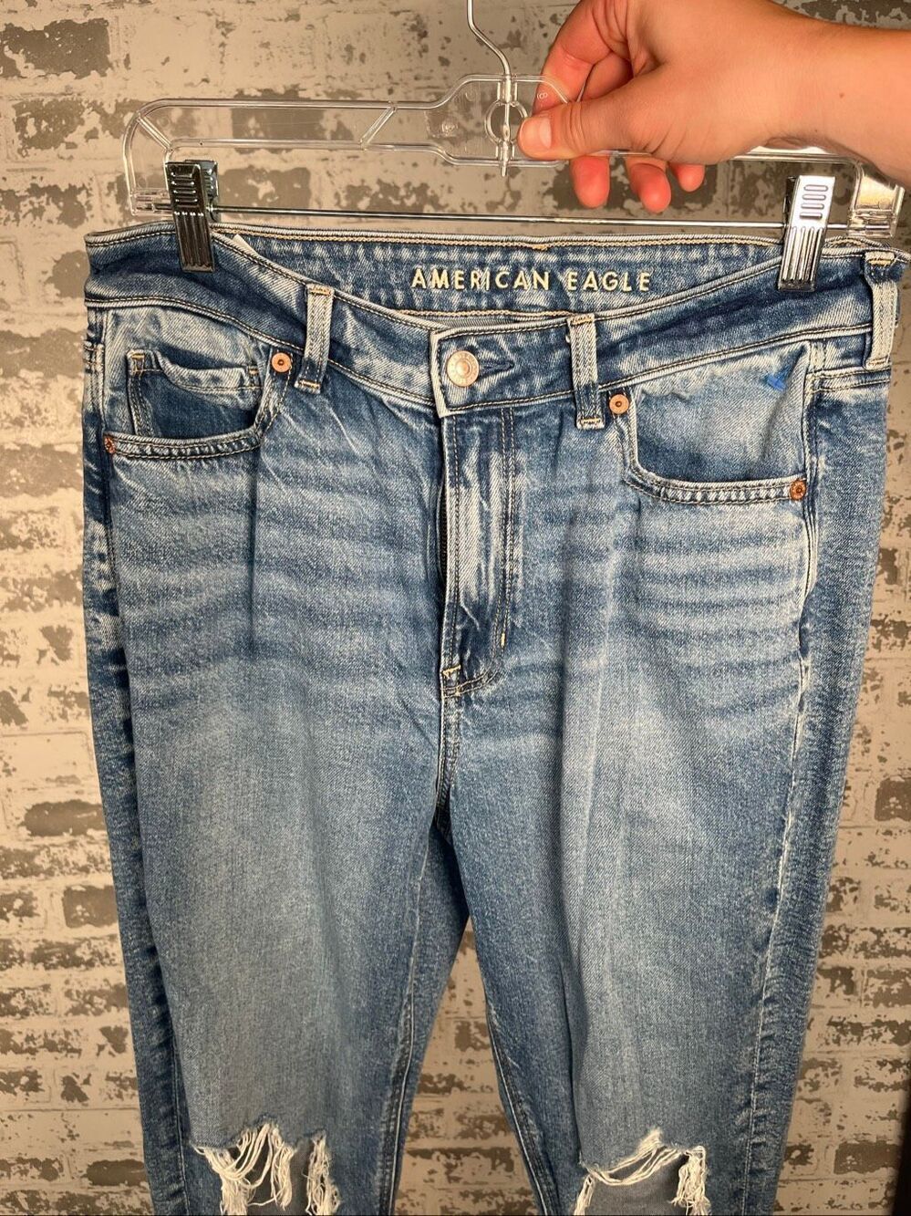 American Eagle | women denim distressed mom jean